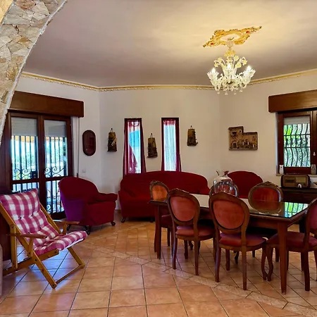 Uruca Villa
